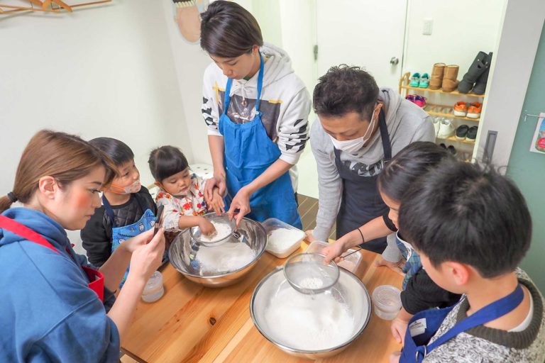 卒業式シーズン！ 手打ちうどん作り体験教室 2019年3月 20190321-6.jpg – イリコスキー製麺所