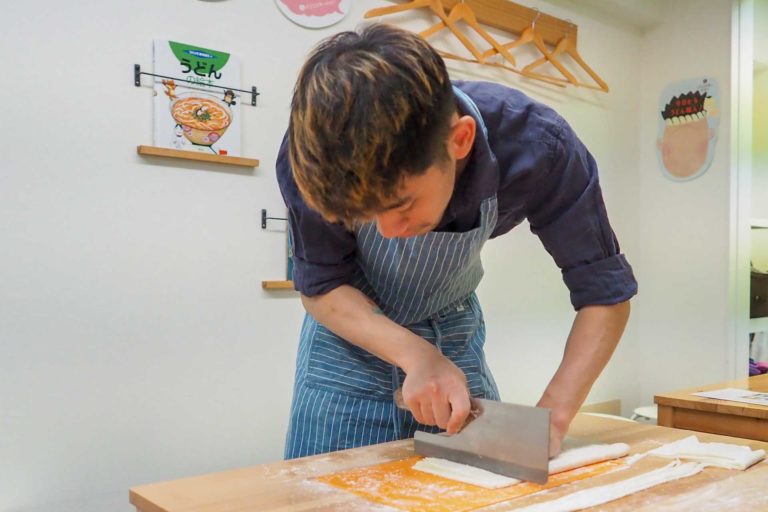 卒業式シーズン！ 手打ちうどん作り体験教室 2019年3月 20190425-3.jpg – イリコスキー製麺所