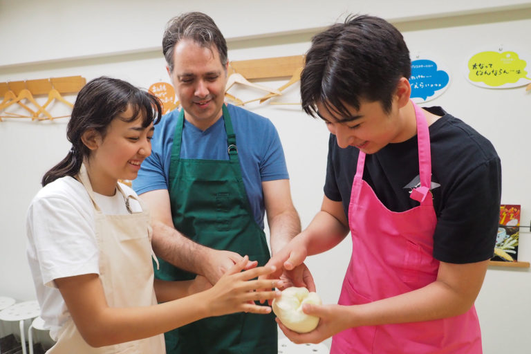修学旅行の生徒さんたち 手打ちうどん作り体験教室 2019年5月 20190620-1.jpg – イリコスキー製麺所