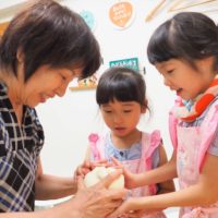 なかよくね、って言われてもね～？ 手打ちうどん作り体験教室 2019年7月 20190724-1.jpg – イリコスキー製麺所