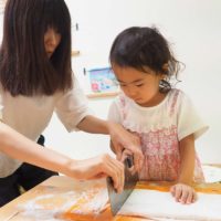 なかよくね、って言われてもね～？ 手打ちうどん作り体験教室 2019年7月 20190724-4.jpg – イリコスキー製麺所