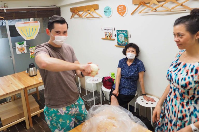 はじめての一人旅、の後に 手打ちうどん作り体験教室 2019年7月 20190726-1.jpg – イリコスキー製麺所