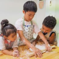 ホームステイの方と一緒に 手打ちうどん作り体験教室 2019年7月 20190726-2.jpg – イリコスキー製麺所