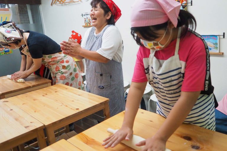 はじめての一人旅、の後に 手打ちうどん作り体験教室 2019年7月 20190730-6.jpg – イリコスキー製麺所