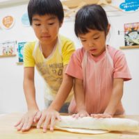 やさしいお兄ちゃんと貸し切りで 手打ちうどん作り体験教室 2019年8月 20190805-3.jpg – イリコスキー製麺所