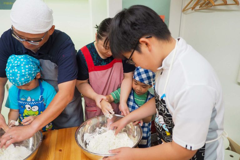 はじめての一人旅、の後に 手打ちうどん作り体験教室 2019年7月 20190811-7.jpg – イリコスキー製麺所