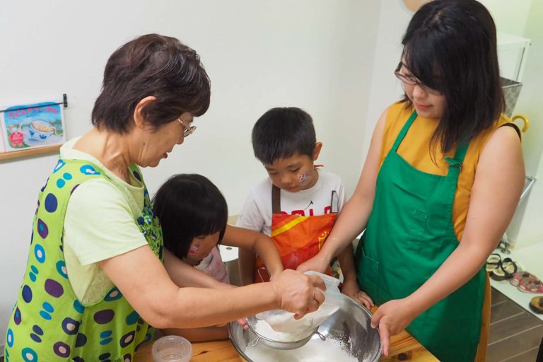 毎年、いつもありがとうございます！ 手打ちうどん作り体験教室 2019年8月 20190812-10.jpg – イリコスキー製麺所