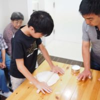 さっそく、敬老の日のプレゼント！ 手打ちうどん作り体験教室 2019年9月 20190914-2.jpg – イリコスキー製麺所