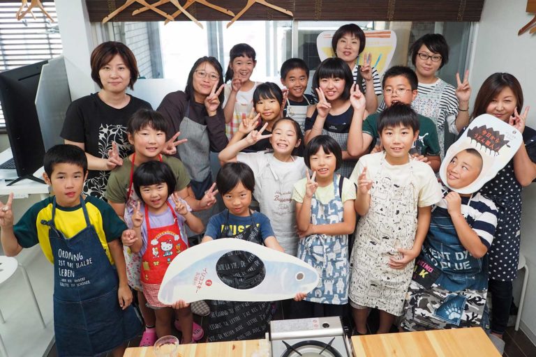 毎年、いつもありがとうございます！ 手打ちうどん作り体験教室 2019年8月 20191007-1.jpg – イリコスキー製麺所