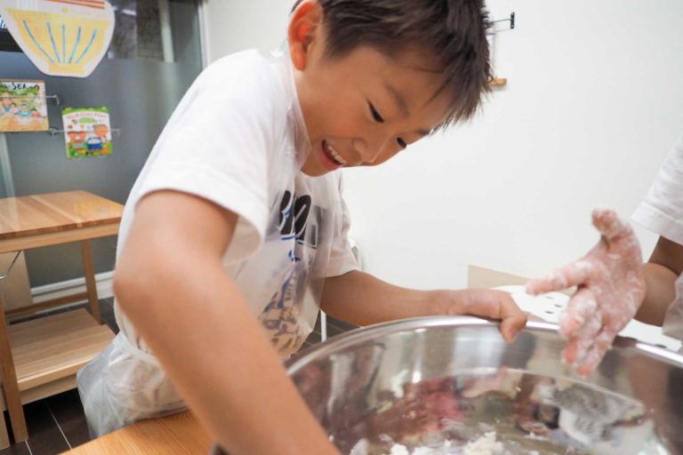 毎年、いつもありがとうございます！ 手打ちうどん作り体験教室 2019年8月 20191013-2.jpg – イリコスキー製麺所