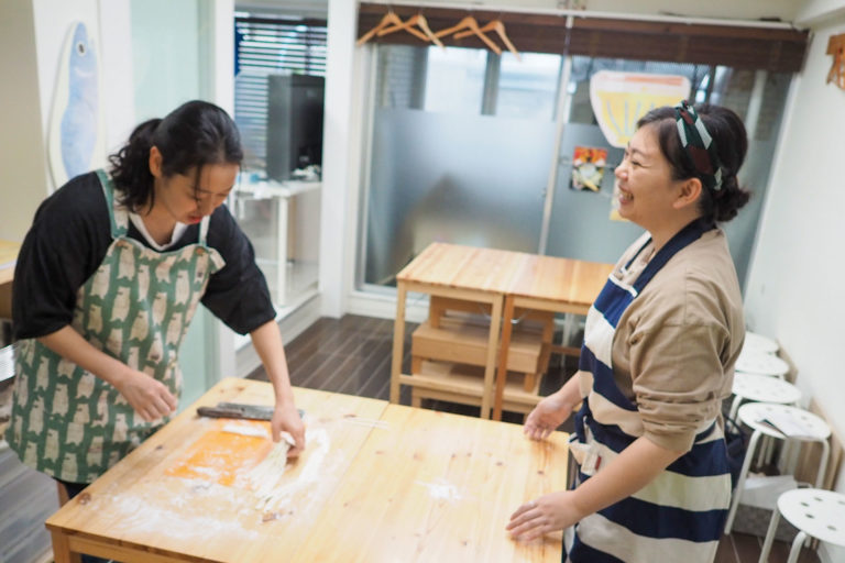 毎年、いつもありがとうございます！ 手打ちうどん作り体験教室 2019年8月 20191114-3.jpg – イリコスキー製麺所
