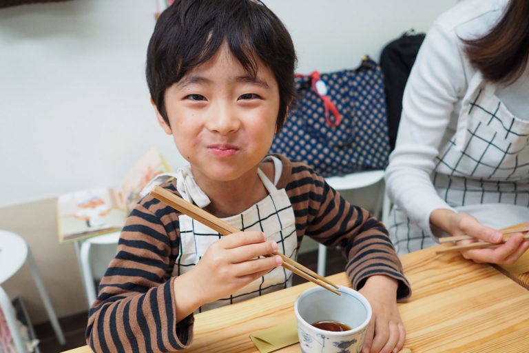 毎年、いつもありがとうございます！ 手打ちうどん作り体験教室 2019年8月 20191116-6.jpg – イリコスキー製麺所