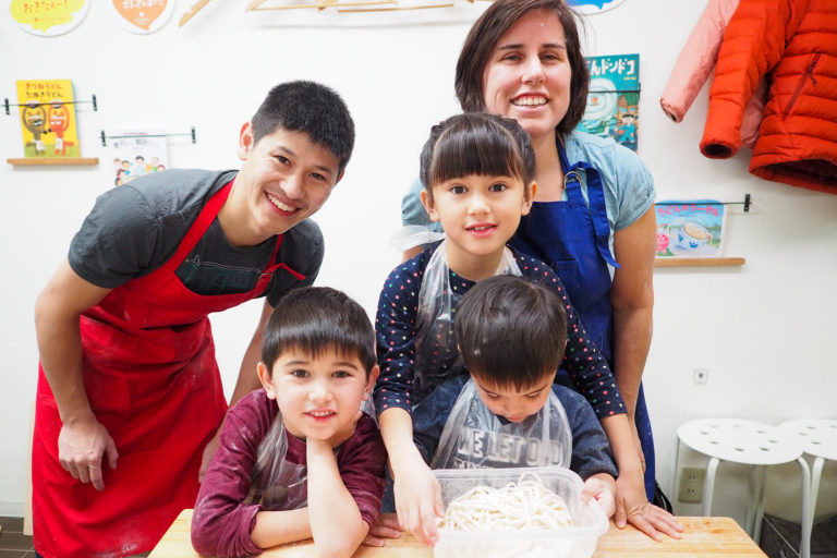 振替休日にはうどん作り！ 手打ちうどん作り体験教室 2019年11月 20191120-5.jpg – イリコスキー製麺所