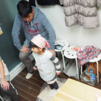 ちびっこと一緒の海外旅行はたいへんかもしれませんが… 手打ちうどん作り体験教室 2019年12月 20191229-4.jpg – イリコスキー製麺所