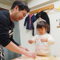 ちびっこは全員女の子 手打ちうどん作り体験教室 2020年2月 20200211-6.jpg – イリコスキー製麺所