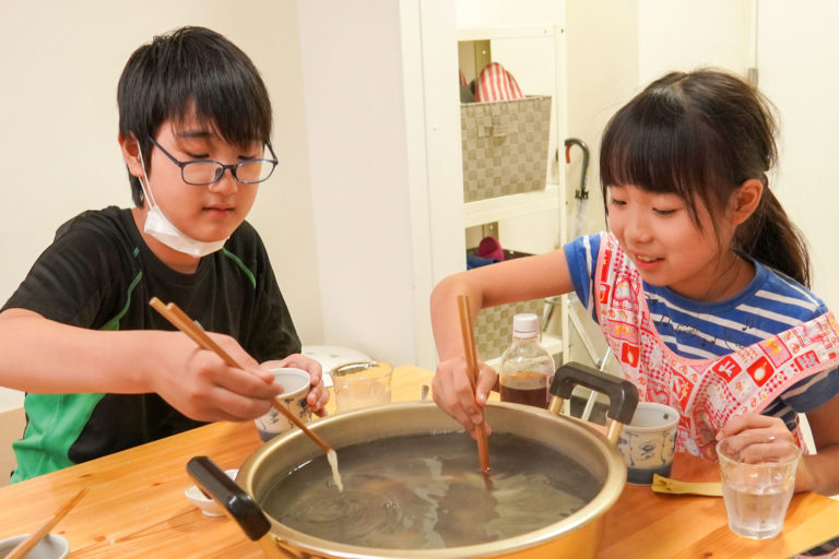 かわいらしいお客様が少しずつ 手打ちうどん作り体験教室 2020年6月 20200723-8.jpg – イリコスキー製麺所