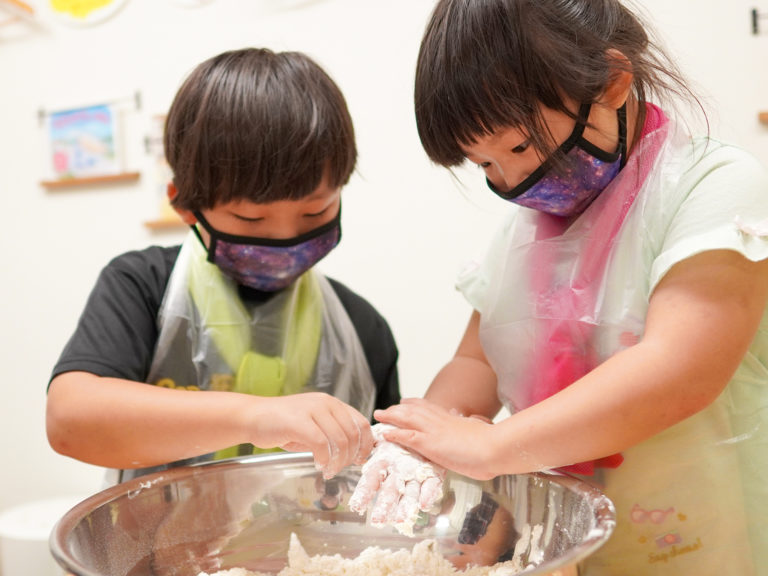 かわいらしいお客様が少しずつ 手打ちうどん作り体験教室 2020年6月 20200809-1.jpg – イリコスキー製麺所