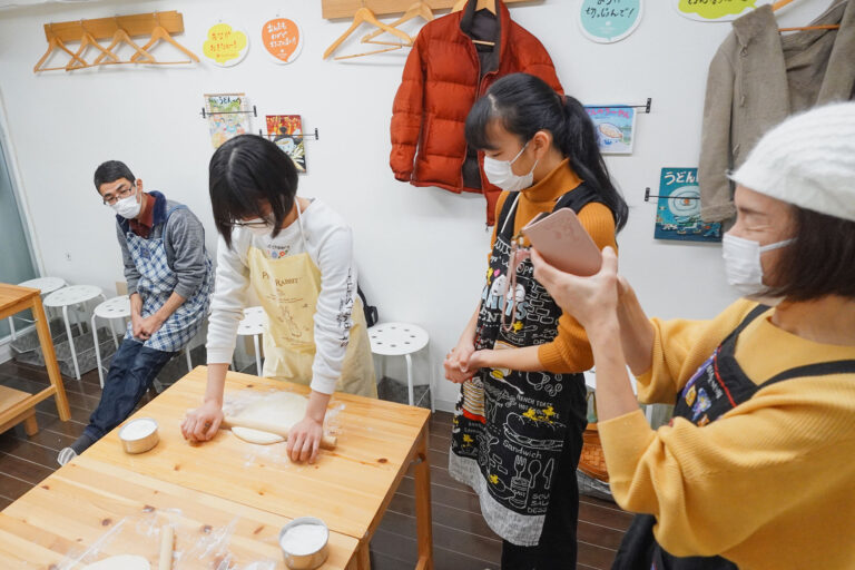 あけましておめでとうございます 手打ちうどん作り体験教室 2021年1月 20210207-2.jpg – イリコスキー製麺所