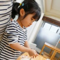 今日も姉妹お二人で。 手打ちうどん作り体験教室 2021年3月 20210305-5.jpg – イリコスキー製麺所