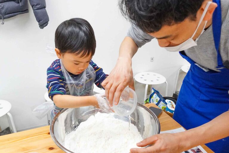 所長の分までお手伝い、ありがとう 手打ちうどん作り体験教室 2021年2月 20210306-3.jpg – イリコスキー製麺所