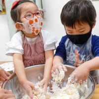 3年前は抱っこひもでした 手打ちうどん作り体験教室 2021年3月 20210315-2.jpg – イリコスキー製麺所