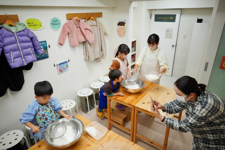 所長の分までお手伝い、ありがとう 手打ちうどん作り体験教室 2021年2月 20221123-100539-a7c-00.jpg – イリコスキー製麺所
