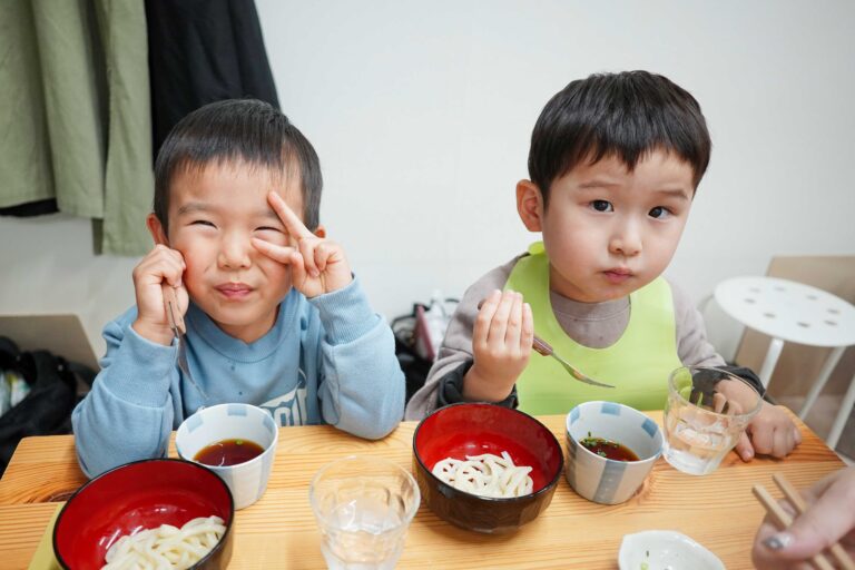 所長の分までお手伝い、ありがとう 手打ちうどん作り体験教室 2021年2月 20221123-120750-a7c-00.jpg – イリコスキー製麺所