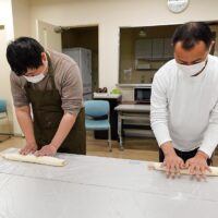 日清オイリオグループ労働組合様 出張手打ちうどん作り体験 2023年2月19日 A7C09560.jpg – イリコスキー製麺所