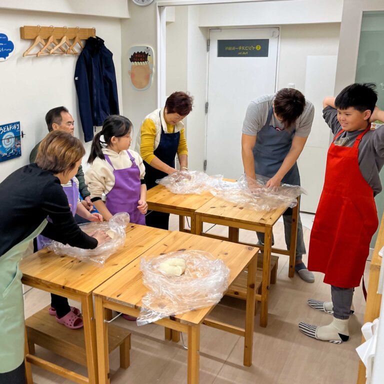 3世代で大阪観光＆うどん作り。 手打ちうどん作り体験教室 2024年12月 20240215-2217440.jpg – イリコスキー製麺所