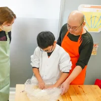 おねえちゃんとおとうとくん、が多かった一日 手打ちうどん作り体験教室 2025年2月 20250211-4-A6406227.webp – イリコスキー製麺所