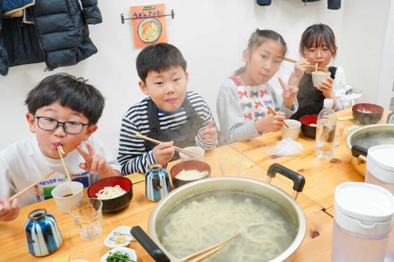 2024年のお客さま 手打ちうどん作り体験教室 2024年12月 20250217-1-A6406281.jpg – イリコスキー製麺所