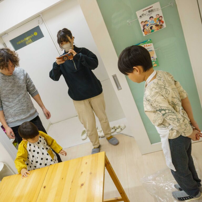 2026年の打ち立て始め！賑やかな新年のうどん作り体験教室 手打うどん作り体験教室 2026年1月 A6407796-1.jpg – イリコスキー製麺所