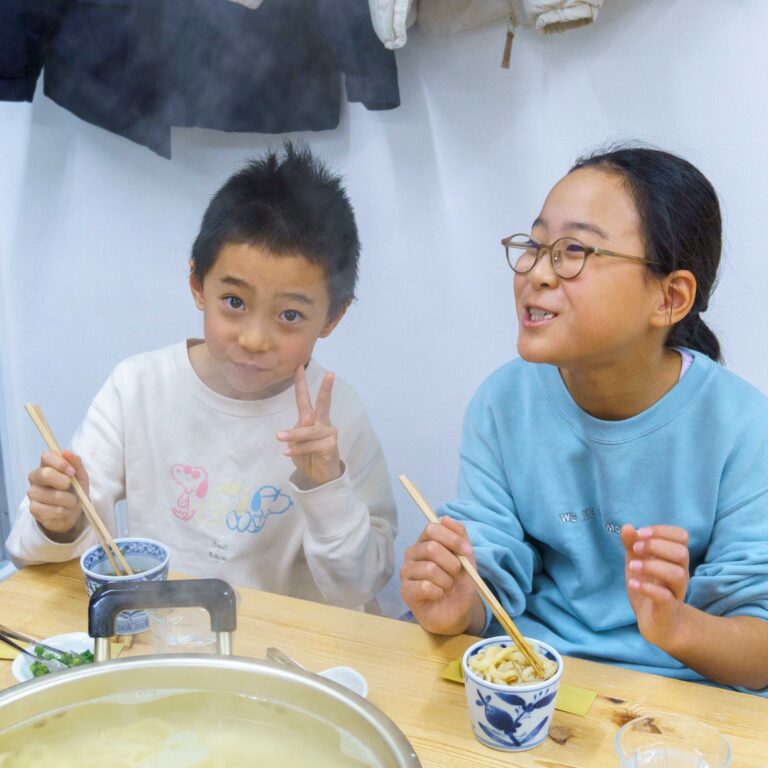 冬休み最終日に、大阪の大きなうどん屋さんがご来店 手打ちうどん作り体験教室 2026年1月 A6407900-1.jpg – イリコスキー製麺所