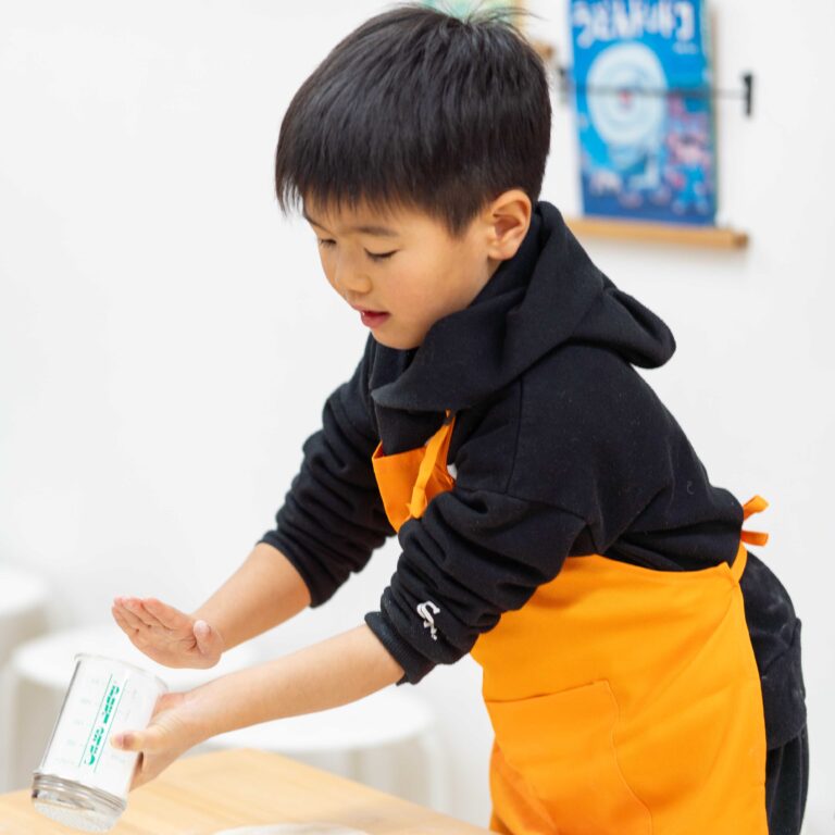 ママ＆男の子の仲良し2ペアとうどん作り 手打うどん作り体験教室 2026年1月 A6408659-1.jpg – イリコスキー製麺所